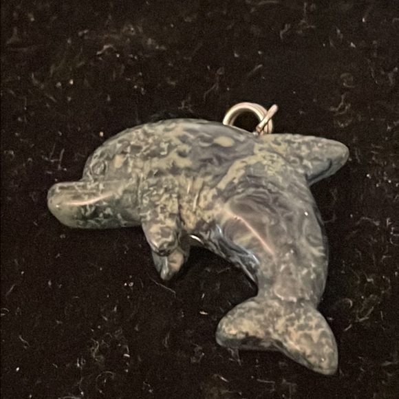 1.5” green granite dolphin charm pendant with jump hoop - Picture 4 of 10
